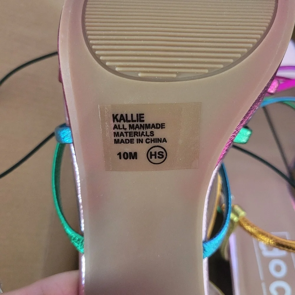 New Pop Kallie Heeled Sandal. - Picture 9 of 9